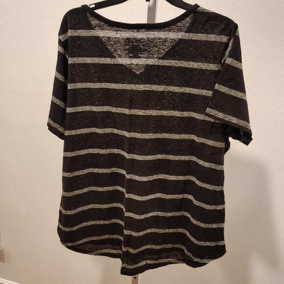 Time and Tru Top Women's Plus Size Short Sleeve Top Size XXL Striped Black - Picture 7 of 10